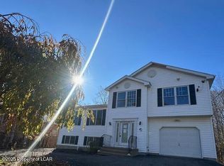 2114 Freedom Way, Pocono Summit, PA 18346