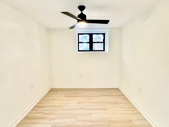 4th image of 4417 W School St #G