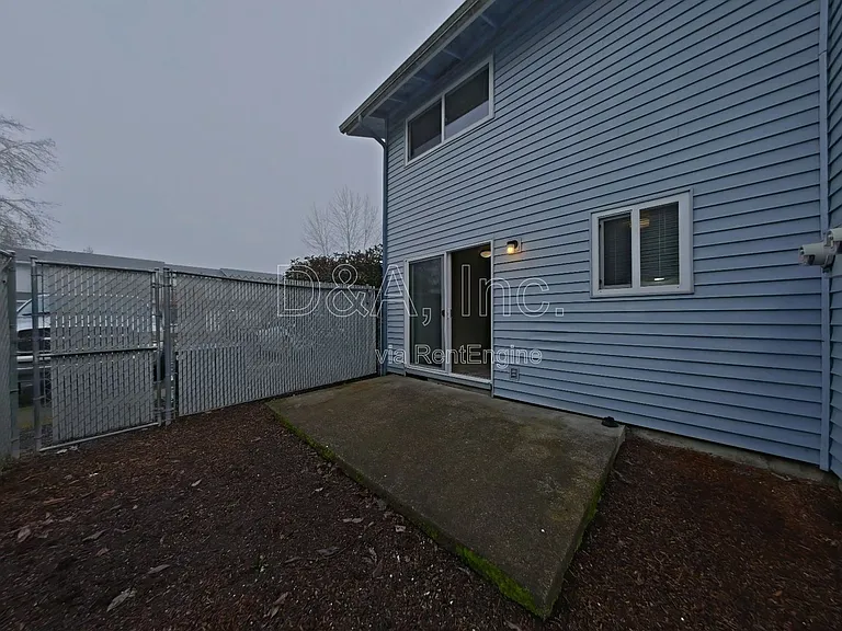 2521 SW Pickford St #D — Photo 11