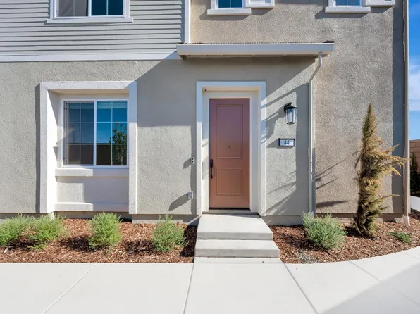 14545 Southpointe Dr #44, Folsom, CA 95630