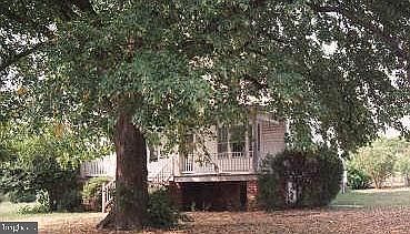 2nd image of 485 White Oak Rd