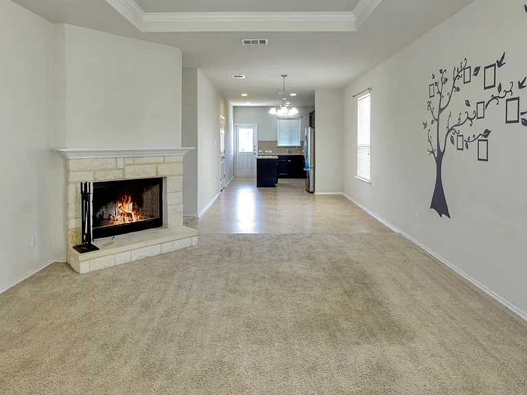 3306 Claymore St — Photo 3