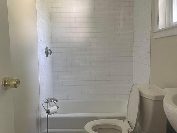 2nd image of 7 Brayton Ct #7A