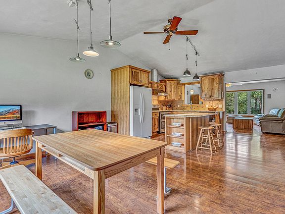 4th image of 101 Oak Branch Ct