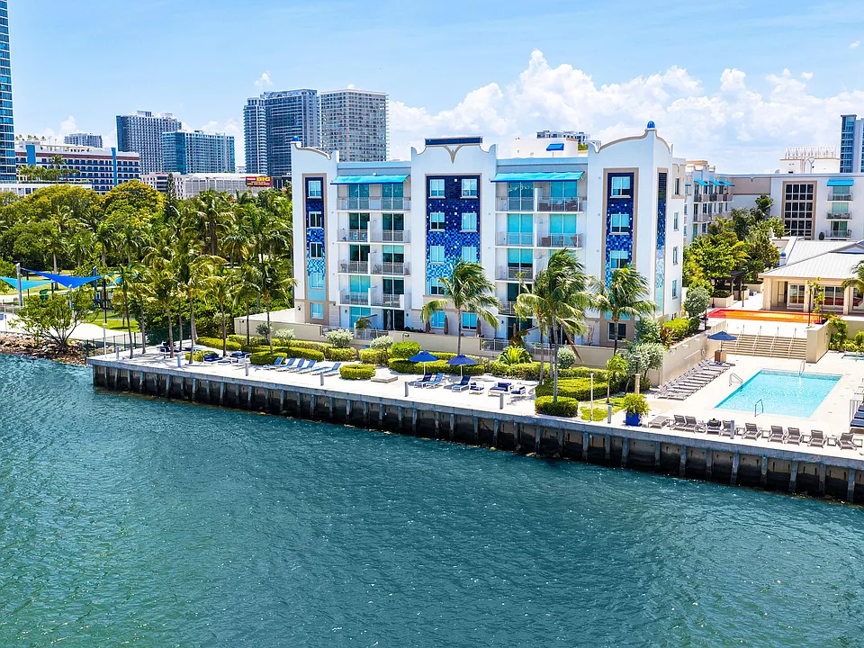 Miami Bay Waterfront Midtown Residences