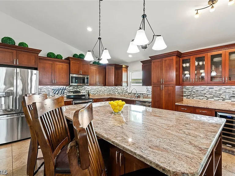 1250 Silverstrand Dr — Photo 17