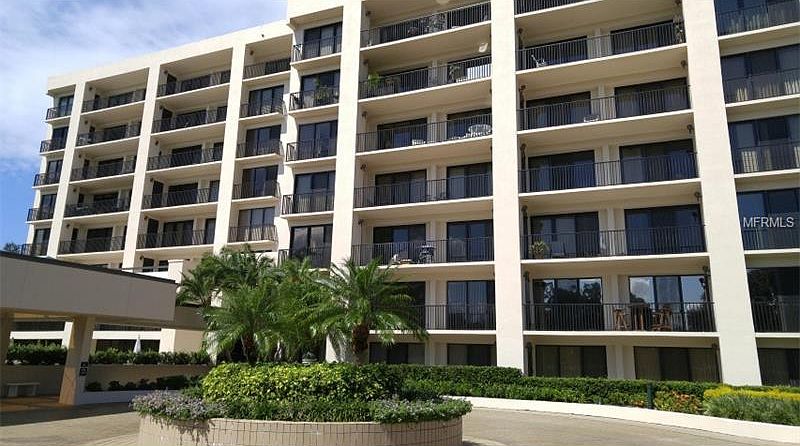1st image of 4 Belleview Blvd APT 102