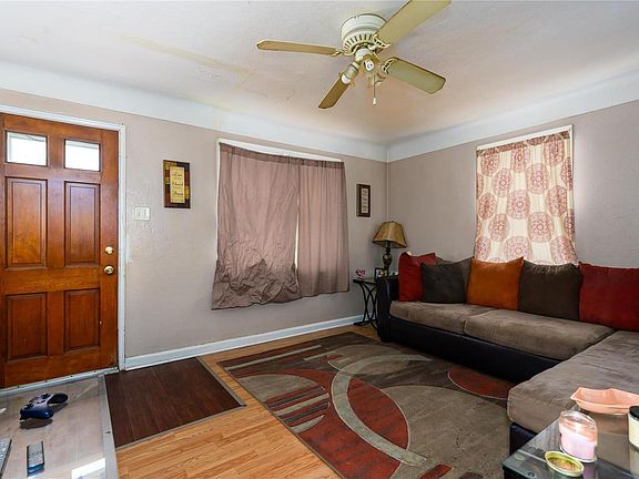3rd image of 7532 Calvin Ave