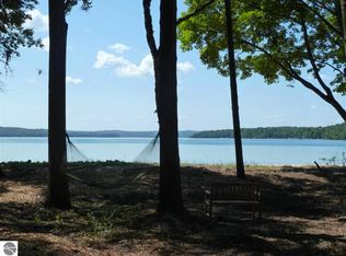 5198 N Manitou Trl W, Leland, MI 49654