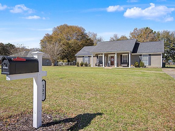 3rd image of 187 Big Oak Dr