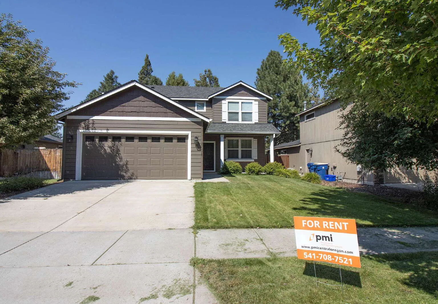 4 bed, 2.5 bath, 2069 sqft, $2,995 — Photo 1