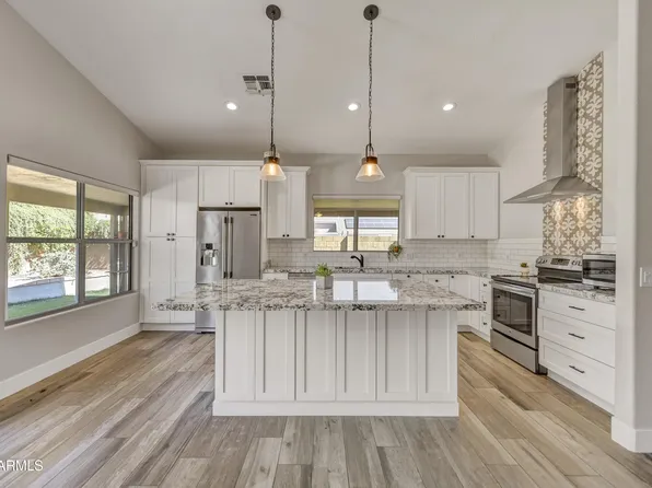 4250 E HARTFORD Avenue, Phoenix, AZ 85032