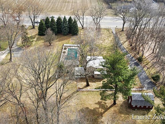 2nd image of 1181 Lake Michigan Dr NW