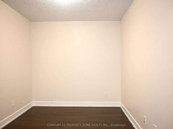5th image of 6 Eva Rd #1001