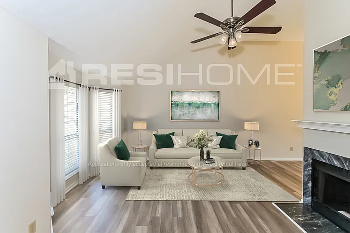3 bed, 2.0 bath, 1256 sqft, $1,500 — Photo 4