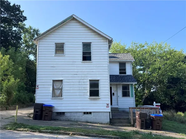 270 Liberty St, Sharon, PA 16146