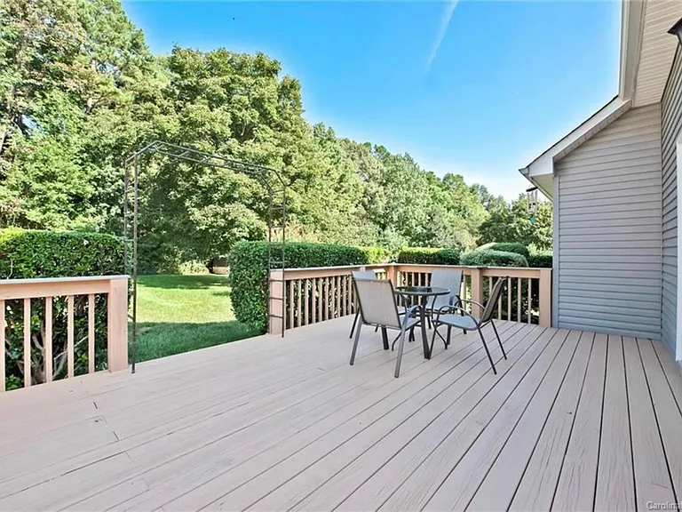 12445 Willow Grove Way — Photo 4