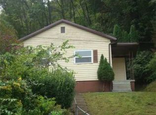 920 Barlow Dr, Charleston, WV 25311