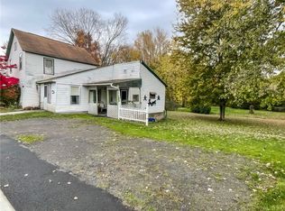 10686 Wolcott Rd, North Rose, NY 14516