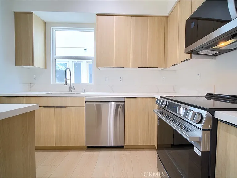 259 S Avenue 54 #1/2 — Photo 5