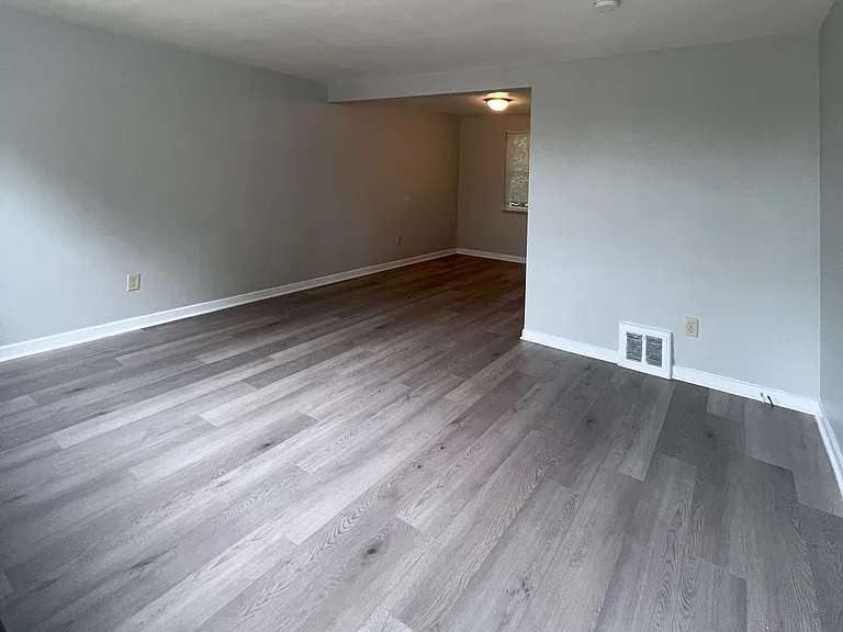 Jameson Townhomes — Photo 7