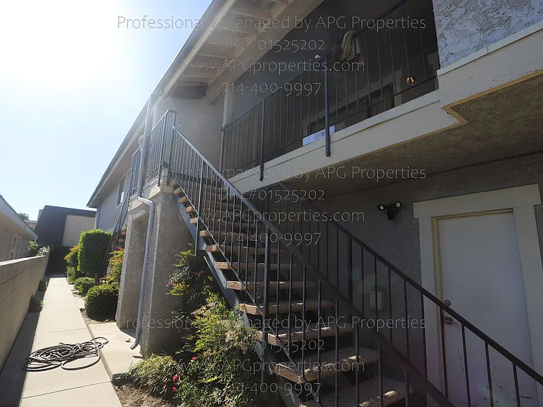 21525 Pioneer Blvd #B — Photo 2