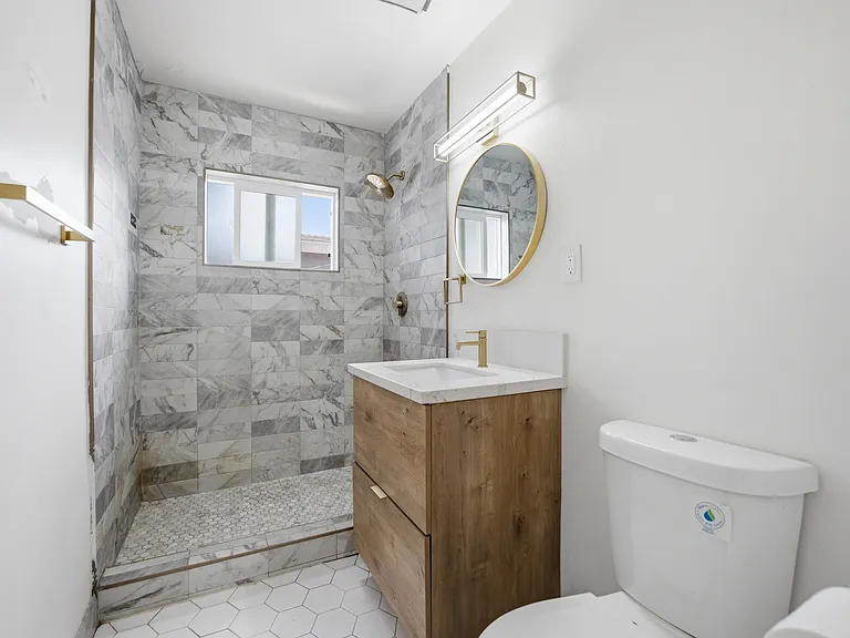 4133 Wabash Ave #8 — Photo 8