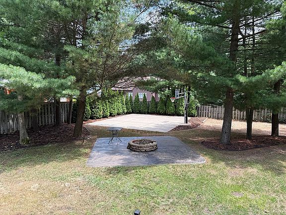 4th image of 6836 Lakita Dr