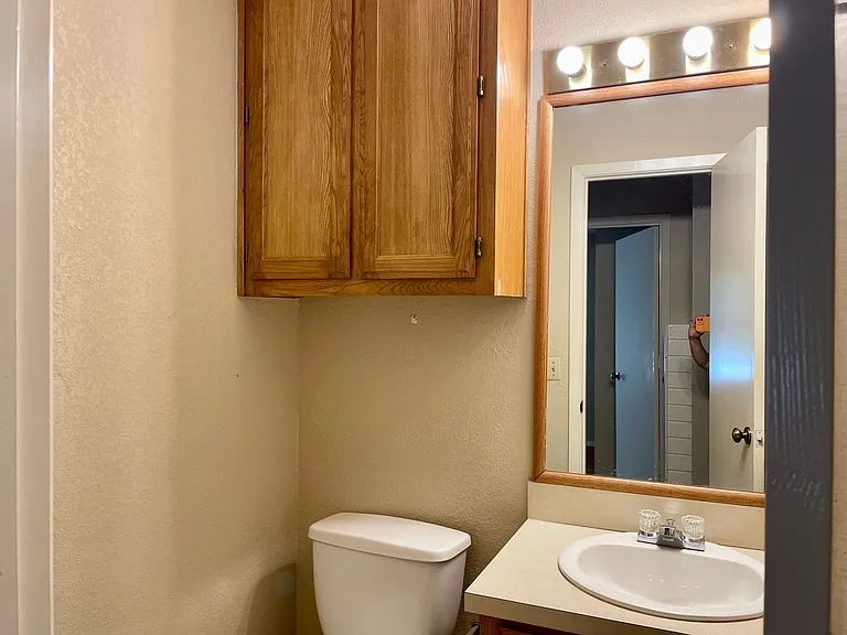 8710 California Dr — Photo 8