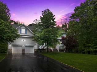 8 Toshi Ct, Jackson, NJ