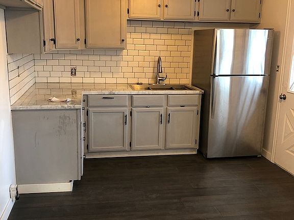 3rd image of 5908 N Driscoll Blvd