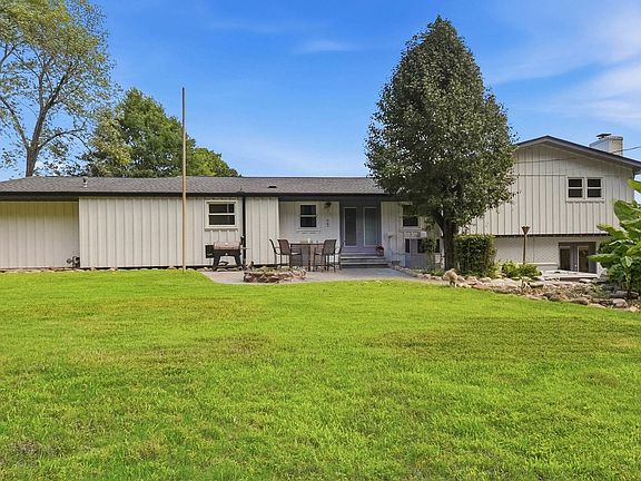 5th image of 205 Masters Rd