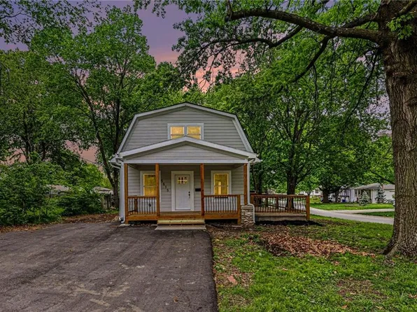 5615 Knox Ave, Shawnee, KS 66203