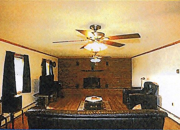 3rd image of 815 Nursery St