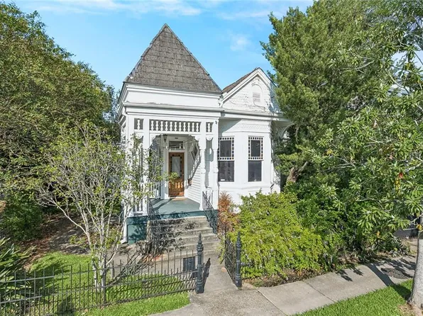 1902 General Pershing St, New Orleans, LA 70115