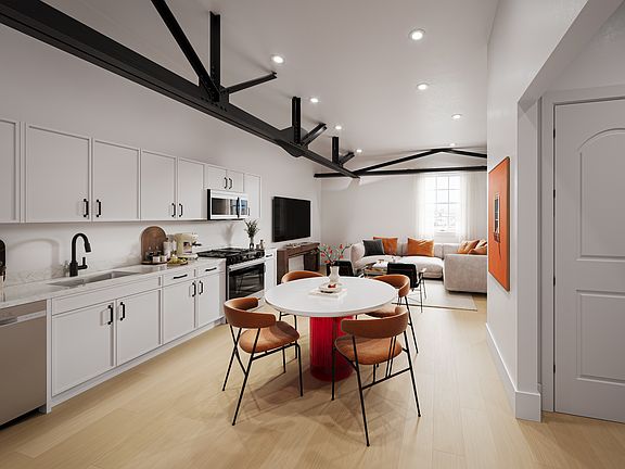 4th image of 701 Lake Ave #302