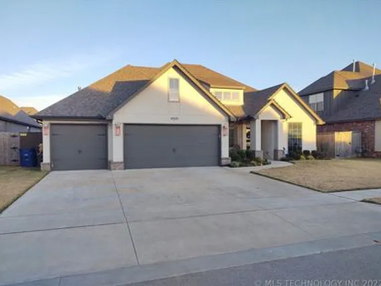 4509 S 177th East Pl — Photo 3