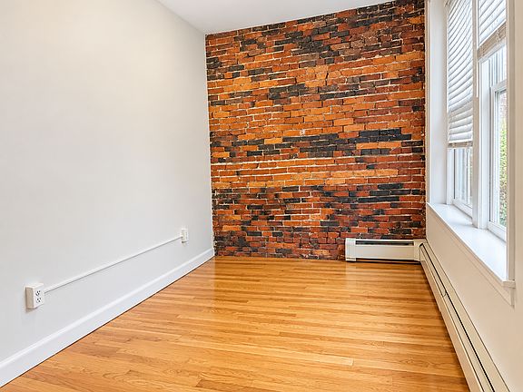 4th image of 43 Grove St APT 2