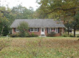 3534 Overbrook Dr, Roanoke, VA 24018