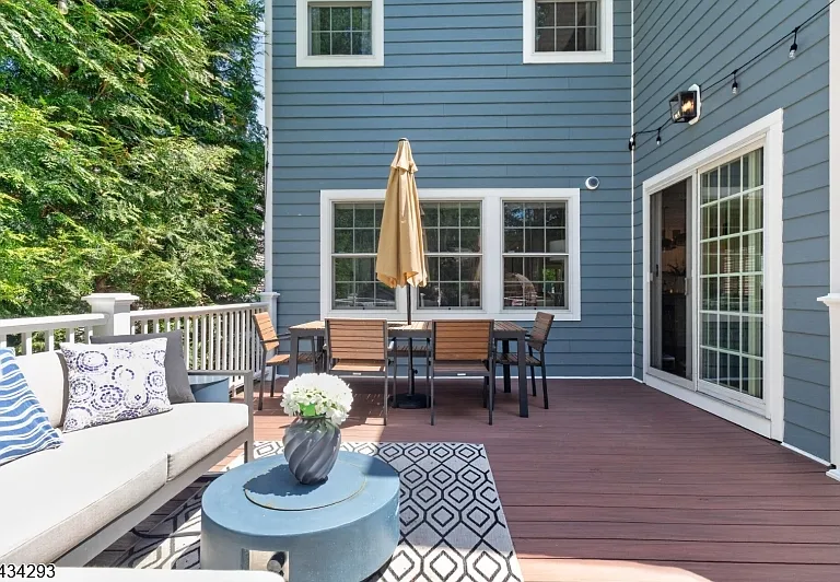 921 Harding St — Photo 46