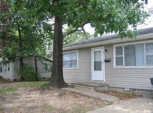 1027 W Hickory St, Fayetteville, AR 72703