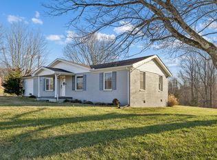 411 Purtle Rd, Lafayette, TN 37083