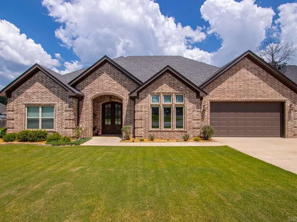 5022 Maple Leaf Dr, Benton, AR 72019
