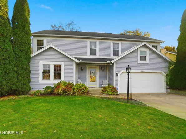 2318 Coe Ct, Perrysburg, OH 43551