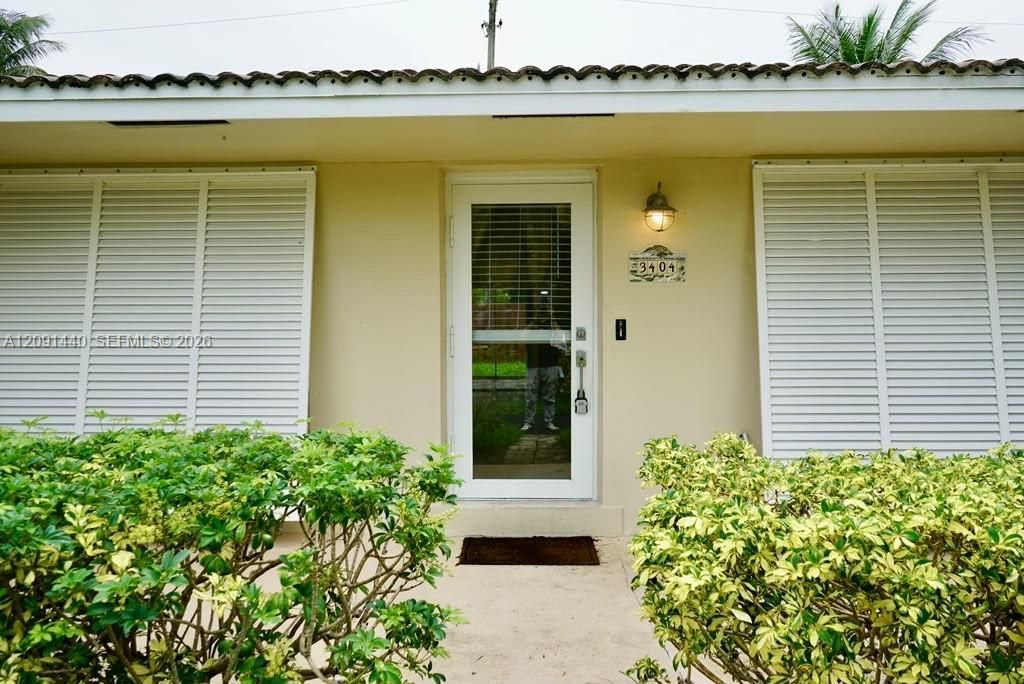 3404 Barton Rd, photo 2