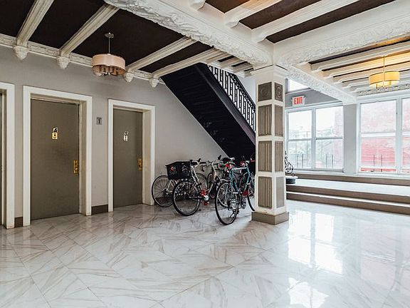 5th image of 846 Prospect Pl APT 17