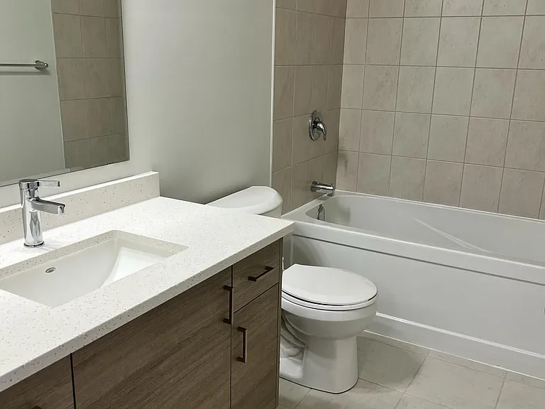 261 Woodbine Ave #E018 — Photo 7