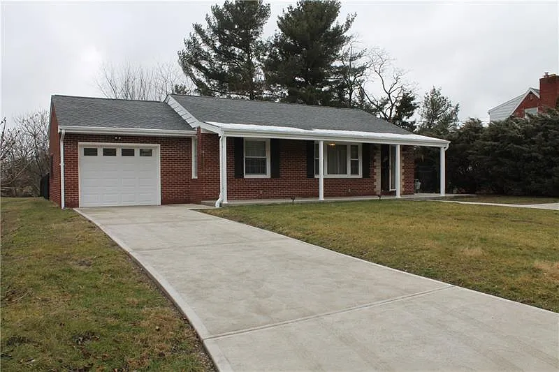 35 Longvue Cir photo 1