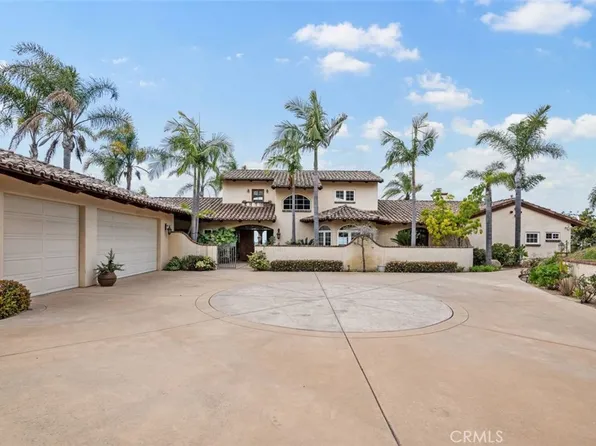 3822 Peony Dr, Fallbrook, CA 92028