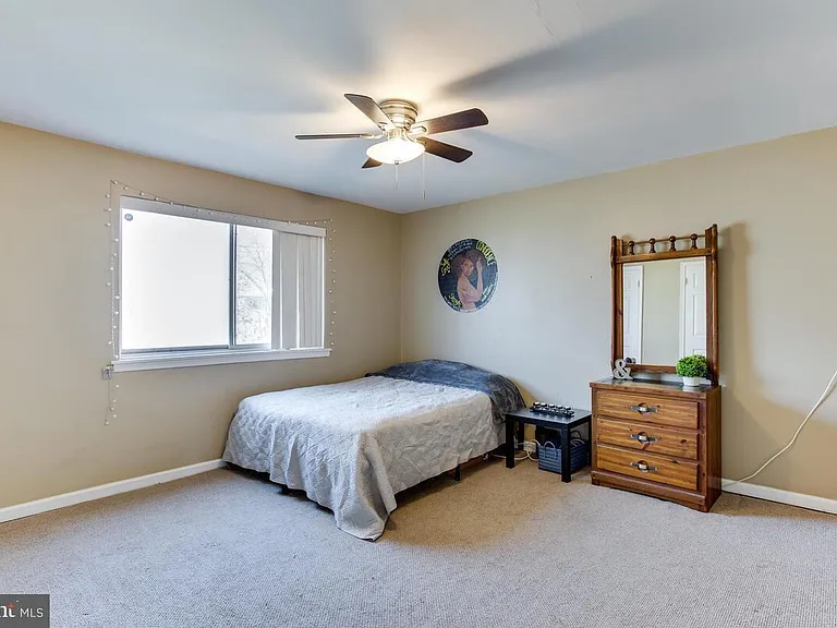 2500 Markham Ln — Photo 15